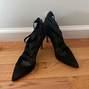 Jessie Simpson heels